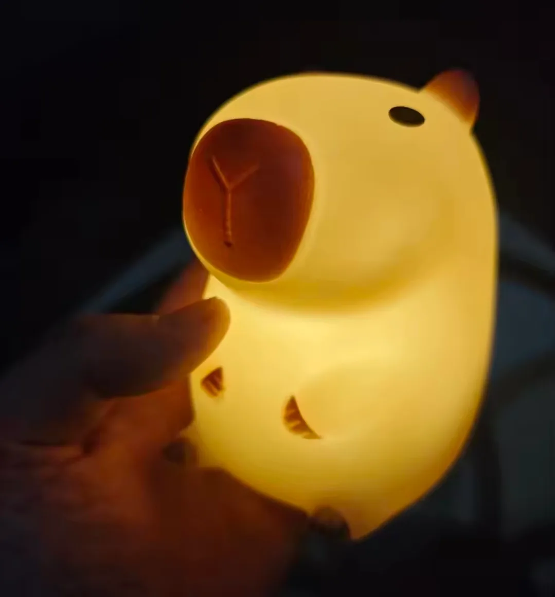 ​🐹 ✨ Adorable Capybara Silicone LED Night Light ✨ 🐹