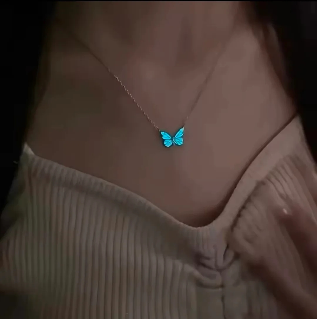 ​✨ Glow-in-the-Dark Butterfly Pendant Necklace ✨