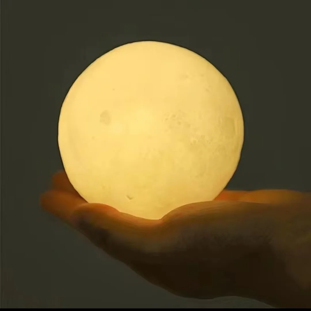 A Beautiful 3D Moon Lamp 🌙