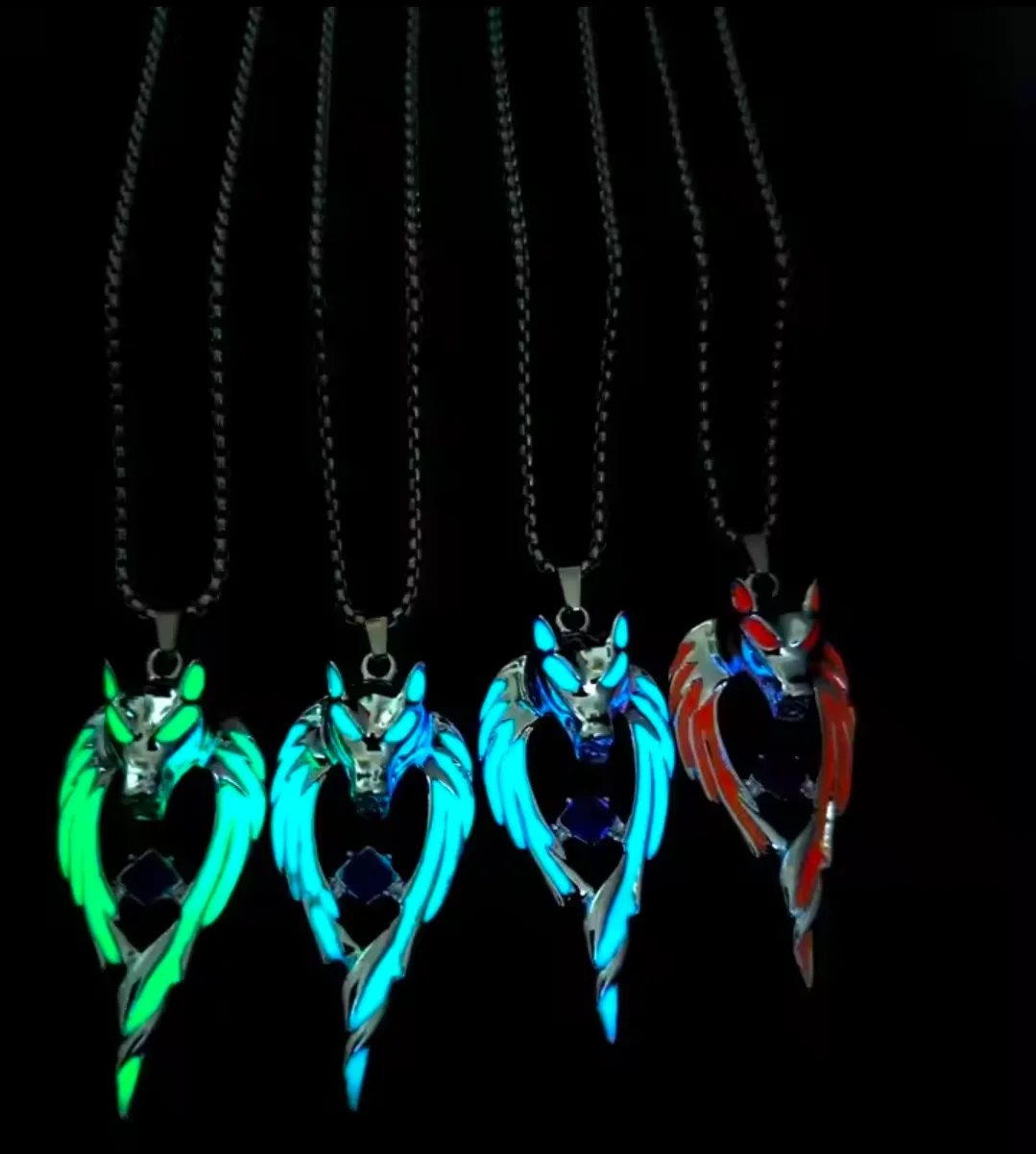 ​✨ Luminous Glow in the Dark Wolf & Wings Pendant Necklace ✨