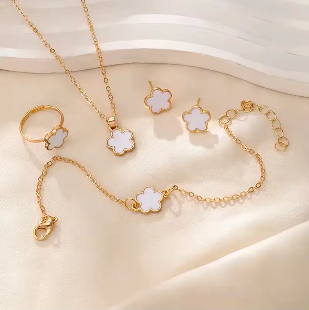 ✨ Trendy Clover Jewelry Collection ✨